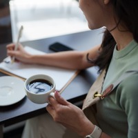 昼寝は仕事効率を34％上げる！何分寝るのが最適？コーヒーで同僚への「面倒見」がよくなる⁉ 【科学的に証明された、脳が冴えるルーティン】