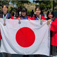 ヨーロッパ女子情報オリンピック、4人全員メダル受賞…洛南高生が金