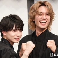 「最強漢小島健伝説」というクセのあるチャンネルでYouTuberを目指している小島健、そんな小島と友達になりたい西村拓哉（C）モデルプレス