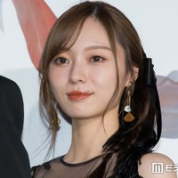 乃木坂46卒業の梅澤美波、デコルテ際立つ卒業ドレス姿公開「黒ドレスの理由に泣いた」「気高さを感じる」と反響