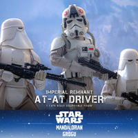 インペリアル・レムナント AT-ATドライバーフィギュア© &  Lucasfilm Ltd.