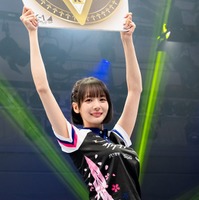 岡田紗佳、ラウンドガール登場で観客魅了 出来栄えは「8000点ぐらい」
