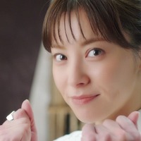 松浦亜弥、久しぶりのCM出演＆歌唱に「少し緊張」透き通った歌声披露