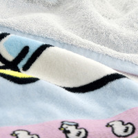 ドナルド フェイスタオル  1800円「DONALD BIRTHDAY 2026」© Disney