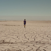 『砂漠の星』（Desert Lights、2021年、18分56秒）