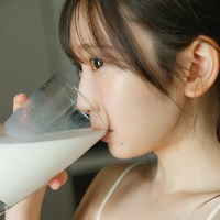 日向坂46藤嶌果歩、朝のひと時過ごすリラックスショット 1st写真集先行カット第9弾解禁【果実の歩幅】