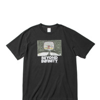 【トイ・ストーリー】ラフスケッチTシャツ：5,720円（税込）※「バズ・ライトイヤー」ver.