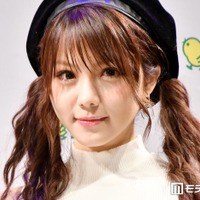 田中れいな、色白美脚際立つミニスカ＆オフショルコーデに反響「お人形みたい」「脚の長さ異次元」