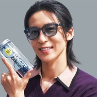 Snow Man目黒蓮、サンカットグラスでスタイリッシュな姿披露 「Zoff」新テレビCM決定