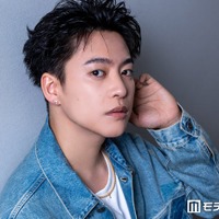 モデルプレスのインタビューに応えた三山凌輝（C）モデルプレス