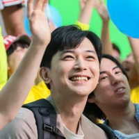 吉沢亮「マクドナルド」新CMで“ポケモンバルーン”と飛び上がる M!LK新曲がタイアップソング