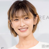 山田優、ミニ丈から圧巻美脚スラリ 幸せ感じた子どもからの“一言”明かす