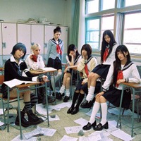 ILLIT × JISOO, MOMOKA of HANA コンセプトフォト（P）&（C）BELIFT LAB Inc.