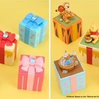 「ディズニー くまのプーさん FLIP POP Fig.」© Disney. Based on the “Winnie the Pooh” works by A.A. Milne and E.H. Shepard.