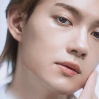 M!LK佐野勇斗、瑞々しくなめらかなツヤ肌披露 新CMで目覚めるような美しい表情