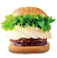 2年ぶりに復活した「梨のダブルてりやきバーガー」（提供画像）