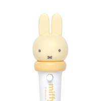 ミッフィー（イエロー）／Illustrations Dick Bruna © copyright Mercis bv, 1953-2026  www.miffy.com