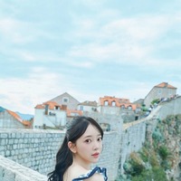 堀未央奈『深紅の余韻』撮影／藤原宏