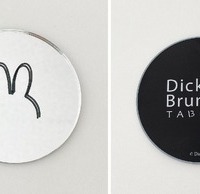 コンパクトミラー ミッフィーコンパクトミラー ブラック・ベア：全2種　各1個　￥1,430（税込み）