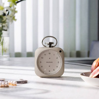 バルミューダの「The Clock」に特別カラー・シャンパンゴールドが登場。新機能「ナイトルーティン」も話題に