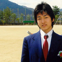  母親を事故で亡くした元レーサーが「大切にする」をカギに美容ブランドMONNALIを立ち上げるまでの一部始終