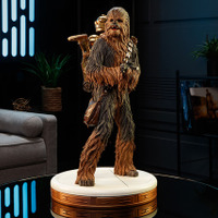 『スター・ウォーズ』 【プレミアム・フォーマット・フィギュア】チューバッカ＆C-3PO／170,000円（税込）
