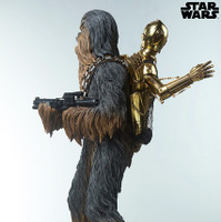 『スター・ウォーズ』 【プレミアム・フォーマット・フィギュア】チューバッカ＆C-3PO／170,000円（税込）