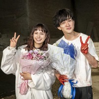 関水渚、横山裕（C）カンテレ、テレビ西日本