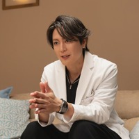 間宮祥太朗（C）Netflixシリーズ「ダウンタイム」 9月17日（木）よりNetflixにて世界独占配信
