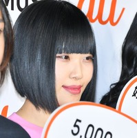 ヤバTありぼぼ「おかえり」新ヘアにイメチェン「めちゃくちゃ可愛い」「最高に似合ってる」と反響