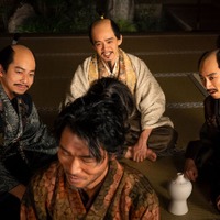 高橋努、仲野太賀、池松壮亮、渋谷謙人「豊臣兄弟！」第37話（C）NHK