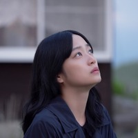 『逃げろお嬢さん』(C)2026 吉田修一/KADOKAWA/In Her Room