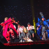 NEWS、客席から登場・ファンと合唱…“3人の先生”が魅せる唯一無二の世界観 結成25周年へ踏み出した胸高鳴る第一章【ライブレポ】