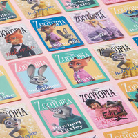 雑誌風ステッカー　550円© Disney