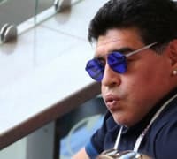 マラドーナ大爆発！W杯のイングランドと審判は「最悪のドロボー」だ