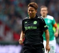 ブンデス、パス成功率と競り合いランキングに日本人選手が！