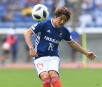 日本代表初招集の天野純、中村俊輔と“激似”の芸術的FKがこれ