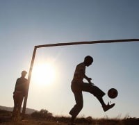 澤井直人もプレーするコルシカ島で…選手3名が「人種差別的暴力」で負傷