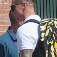 J降臨のイケメン！フェルナンド・トーレスの「歴代私服ファッション」を見る