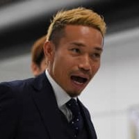 長友はピッチ外でも伊達男！イタリア風ファッションを刮目せよ
