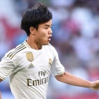 久保建英、“刺客の襲撃”を返り討ちにした「鬼フィジカル」がこれ