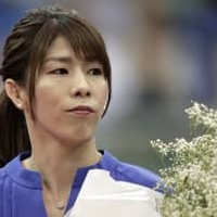 吉田沙保里、「霊長類最強女子」がサッカーボールを扱うとこうなる