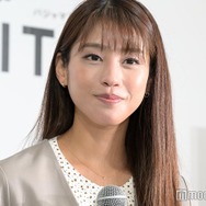 第1子出産の岡副麻希、夫・蒲生尚弥選手と見つめ合うマタニティフォト公開「素敵な写真」「絵になる」と反響