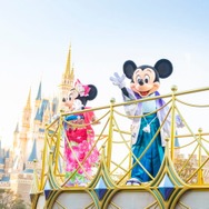 東京ディズニーリゾートの正月イベント2025 グリーティングで新年の挨拶、和装ミッキーらのグッズやフードも