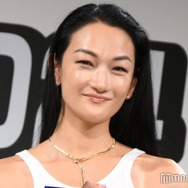 冨永愛、さらりと体重告白「ベストジーニスト」初受賞で「100歳までモデル」宣言【ベストジーニスト2024】