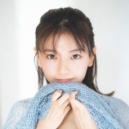 大熊杏優、ランジェリー姿で美バスト解放 透明感溢れる