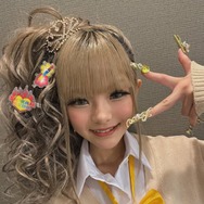 中学入学のギャルモデル、前髪ぱっつんの黒髪ロング披露「強めで可愛い」「ギャル貫いてて素敵」の声