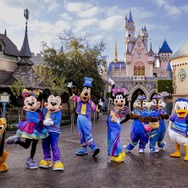 開園70周年衣装のダッフィー＆シェリーメイが初公開！カリフォルニア