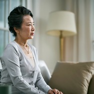 「これ、誰？」大好きだった俳優の存在も、娘の名前も、母から消えた。そして、現実を受け入れられない父。【親が認知症に！体験記】