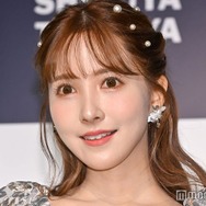 三上悠亜、ビキニ姿で豊満バスト披露 ハワイでのプールショットに「破壊力すごい」「セクシー」の声